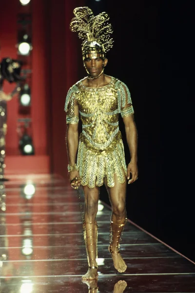 Look 21